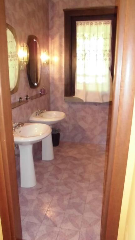 Villa Luna B&B Bergamo Værelse billede